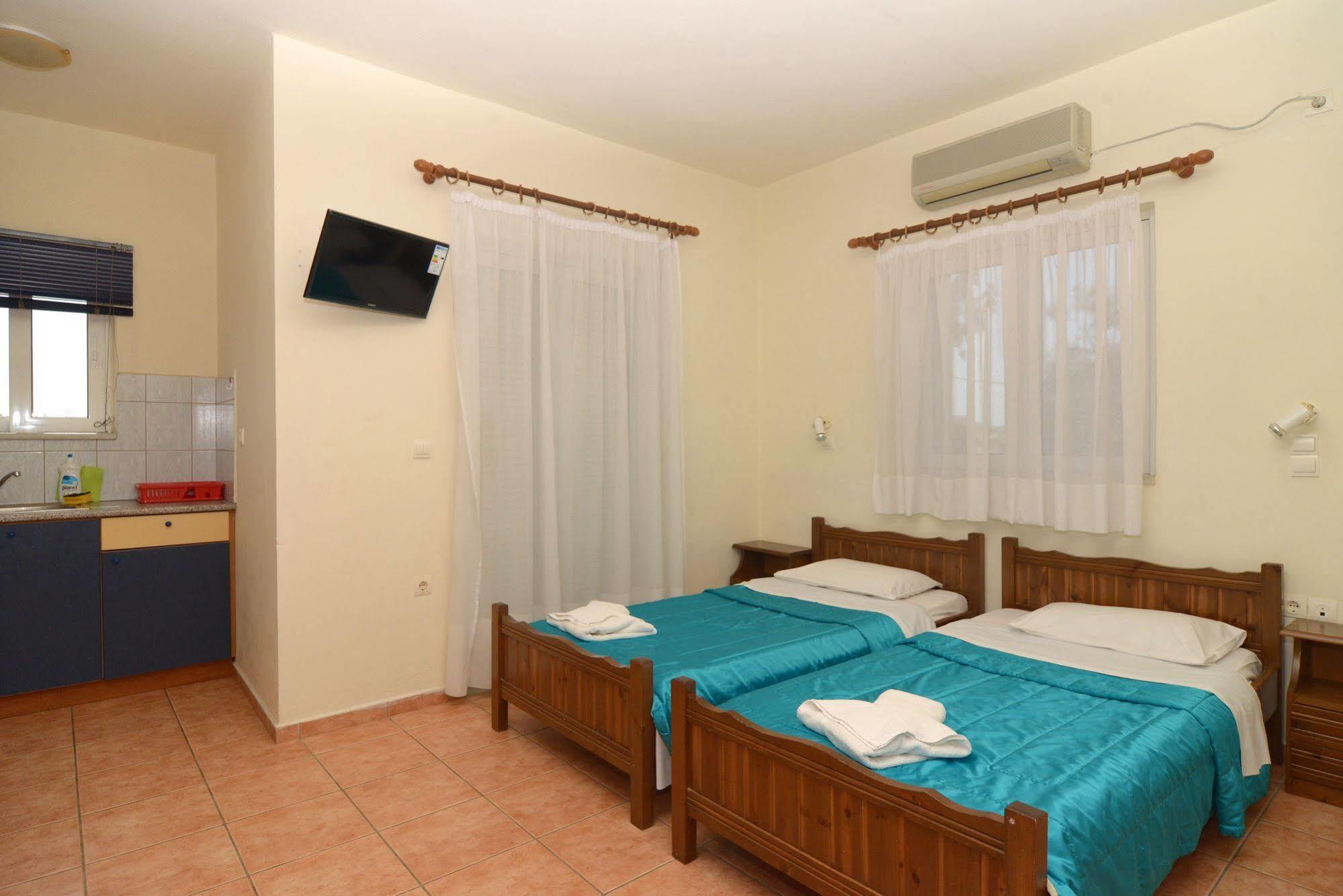 Katerina Rooms Agii Apostoloi Като-Даратсо Экстерьер фото